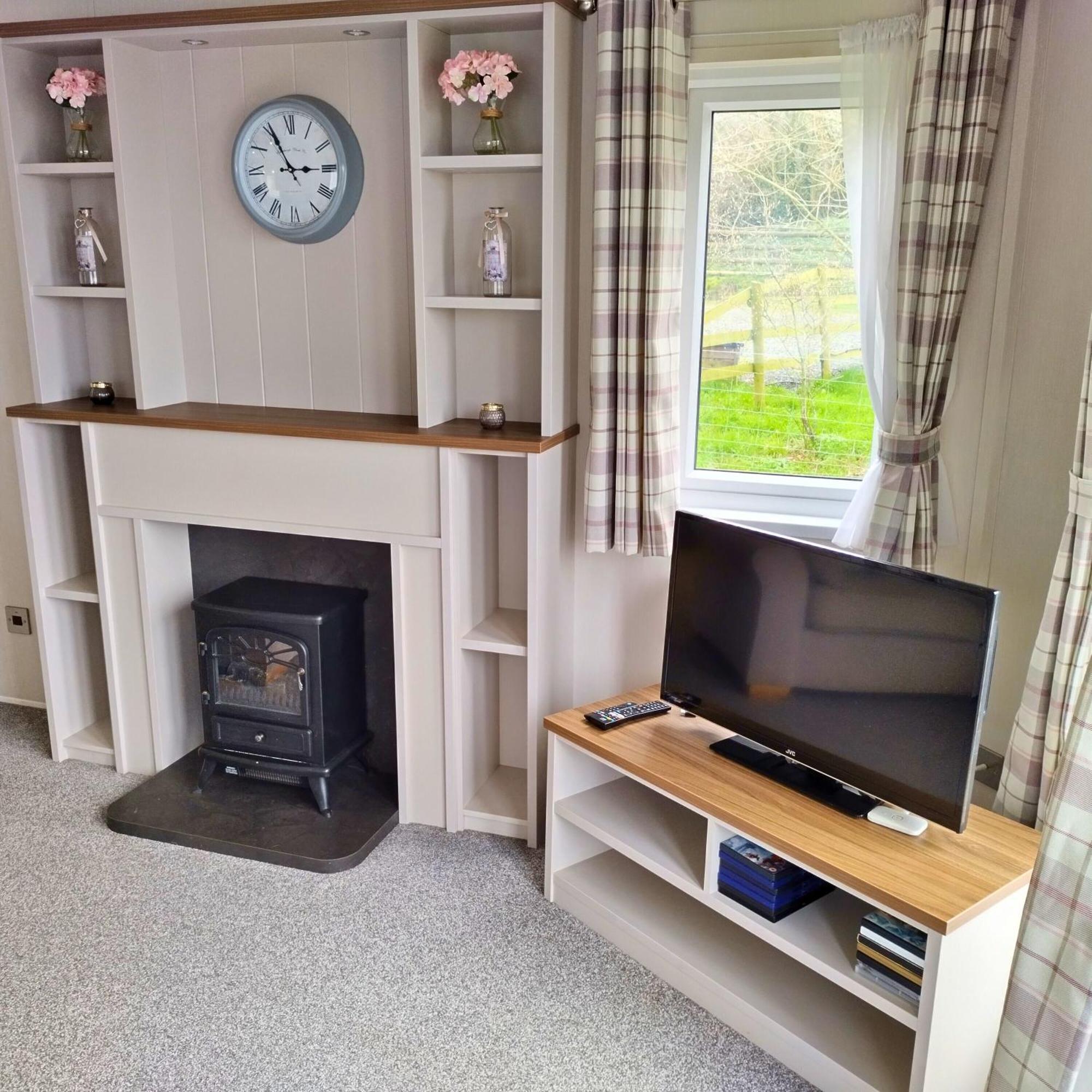 Caplor Glamping & Lodges Hereford Exterior photo